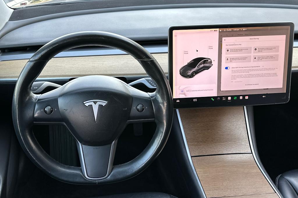 Thumbnail: 2018 Tesla Model 3 - 13