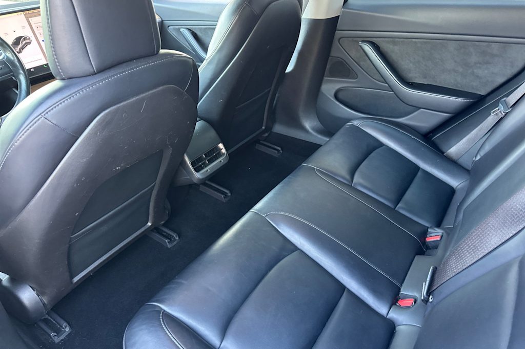 Thumbnail: 2018 Tesla Model 3 - 12