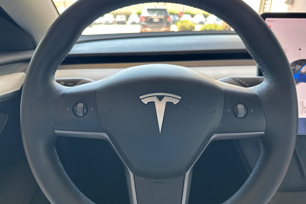 Thumbnail: 2022 Tesla Model 3 - 23