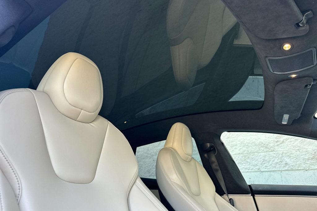 Thumbnail: 2021 Tesla Model S - 24