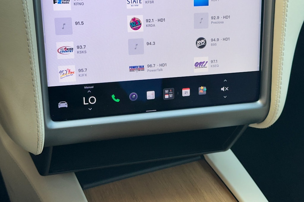 Thumbnail: 2021 Tesla Model S - 27