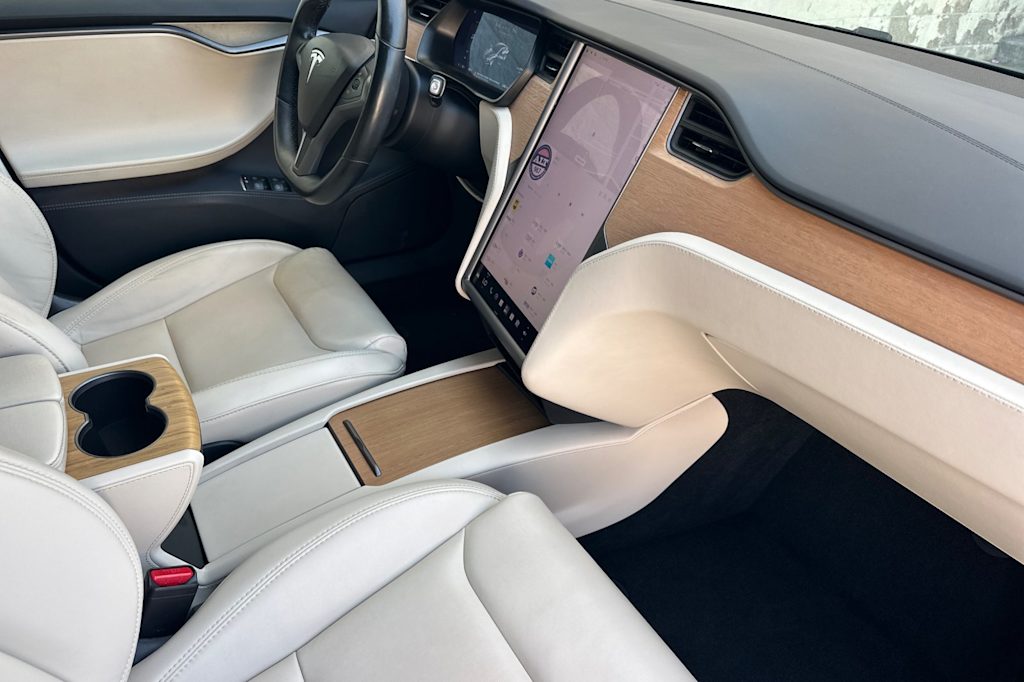 Thumbnail: 2021 Tesla Model S - 10