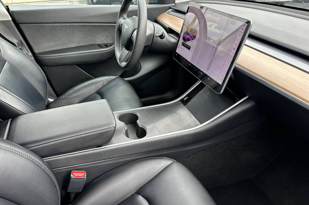 Thumbnail: 2021 Tesla Model Y - 13