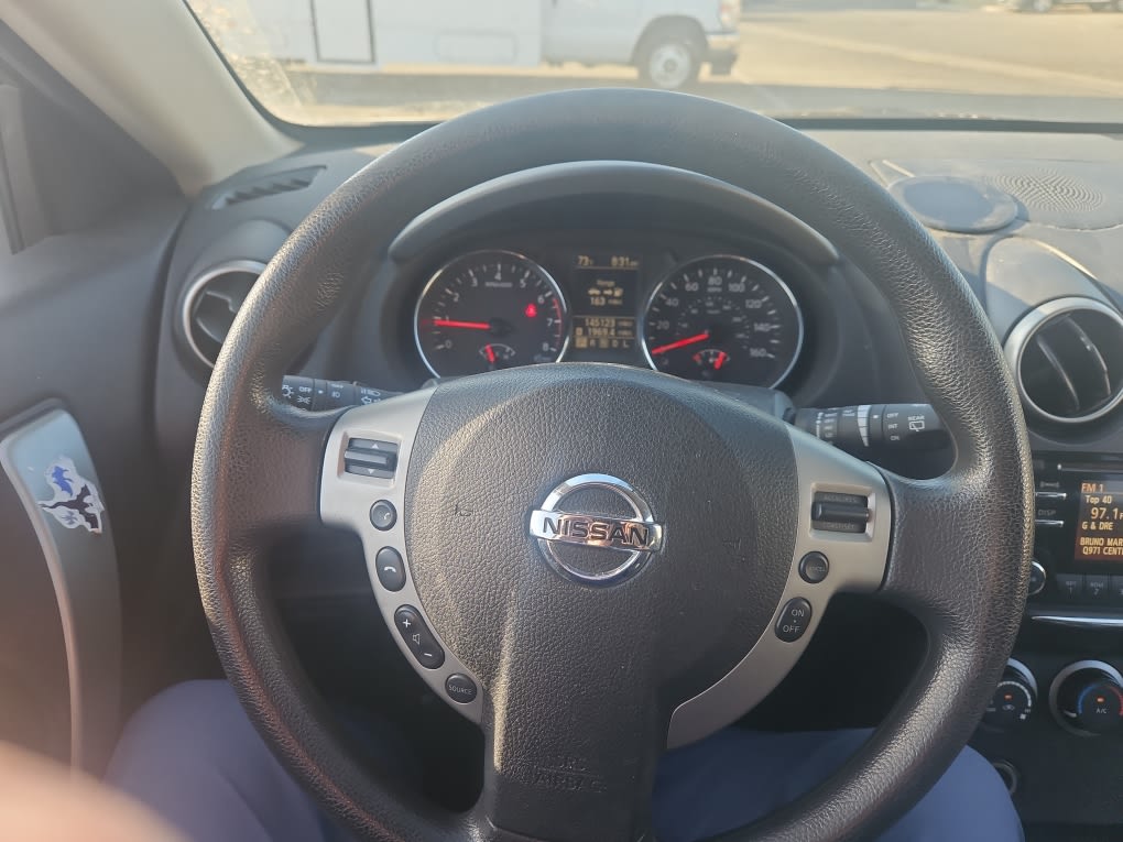 Thumbnail: 2013 Nissan Rogue - 11