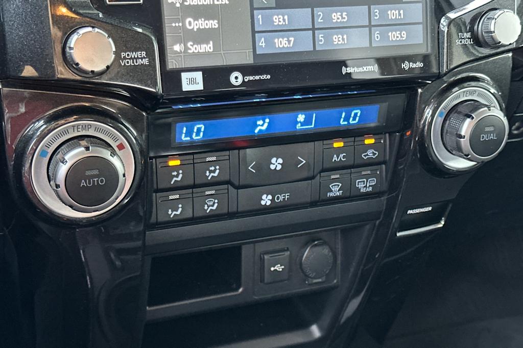 Thumbnail: 2021 Toyota 4Runner - 26