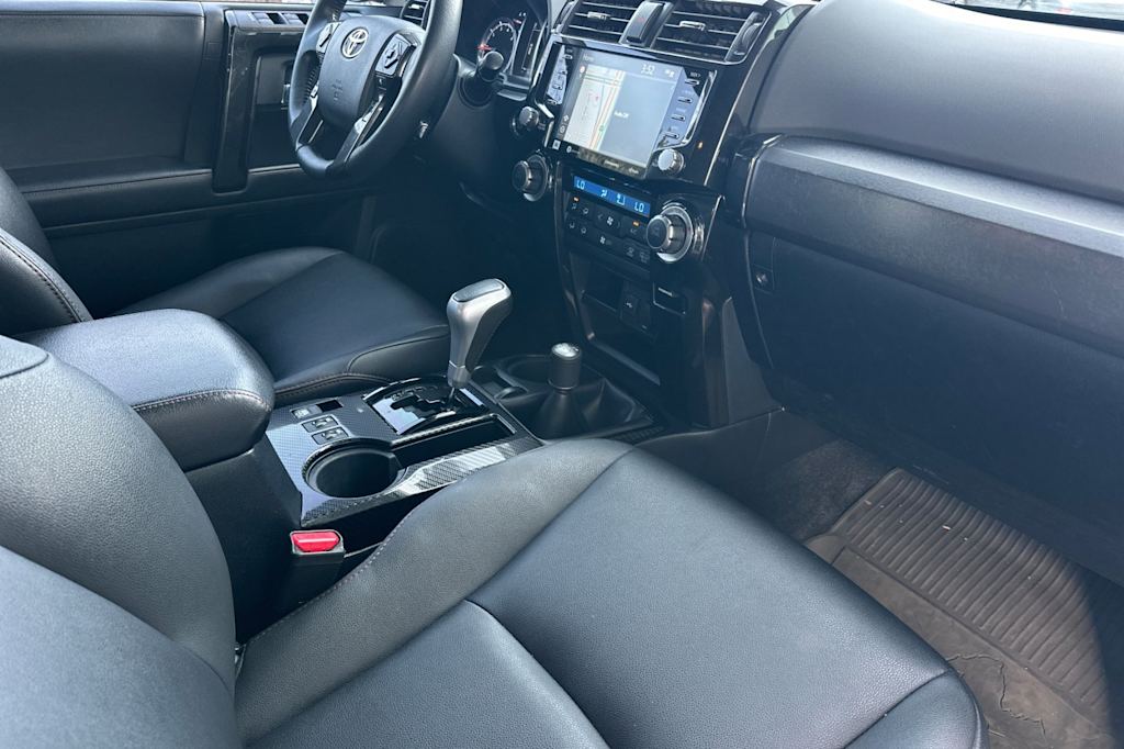 Thumbnail: 2021 Toyota 4Runner - 12