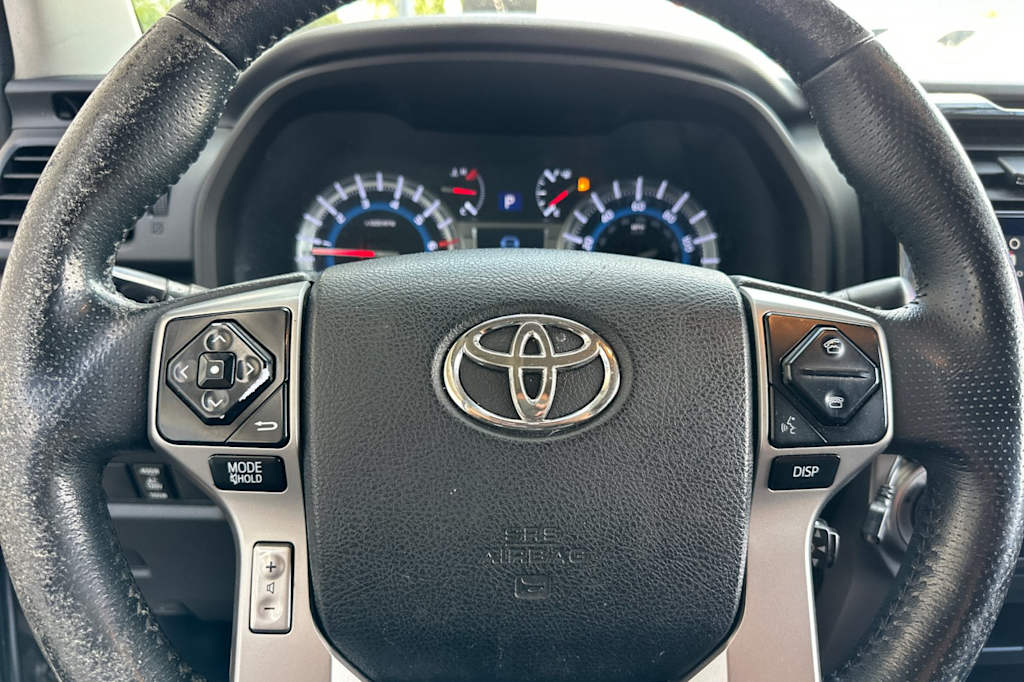 Thumbnail: 2015 Toyota 4Runner - 26