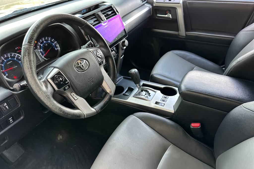 Thumbnail: 2015 Toyota 4Runner - 9