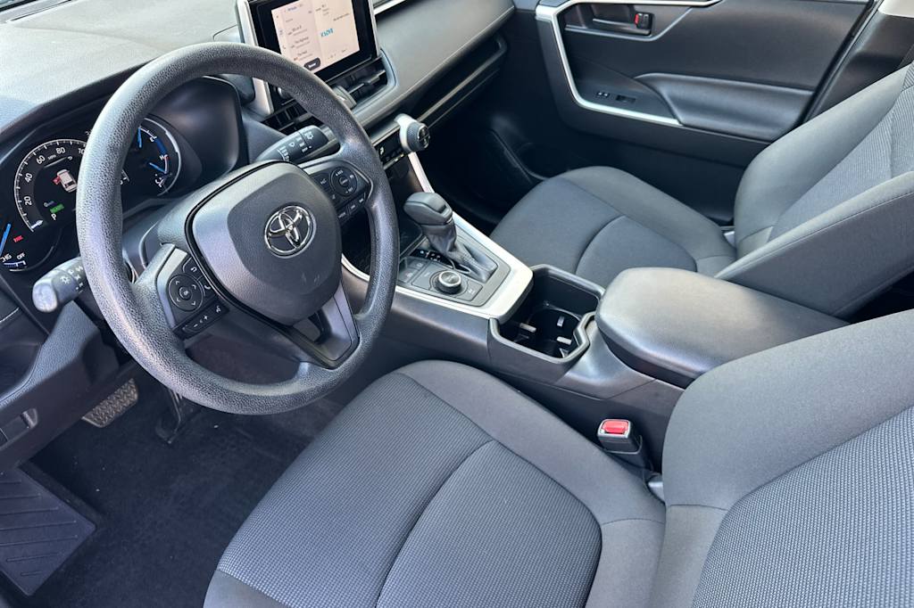 Thumbnail: 2025 Toyota RAV4 - 9