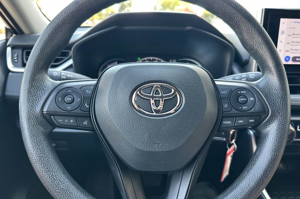 Thumbnail: 2025 Toyota RAV4 - 26
