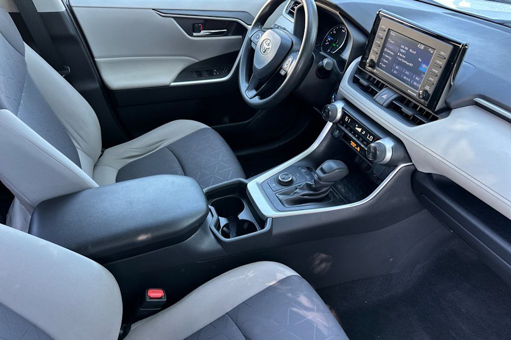Thumbnail: 2021 Toyota RAV4 - 9