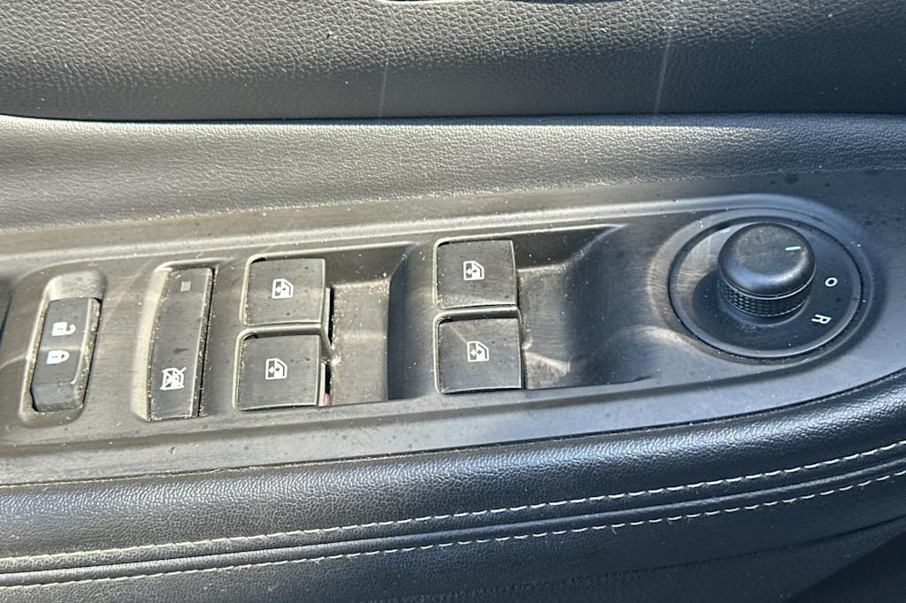 Thumbnail: 2015 Buick Encore - 23