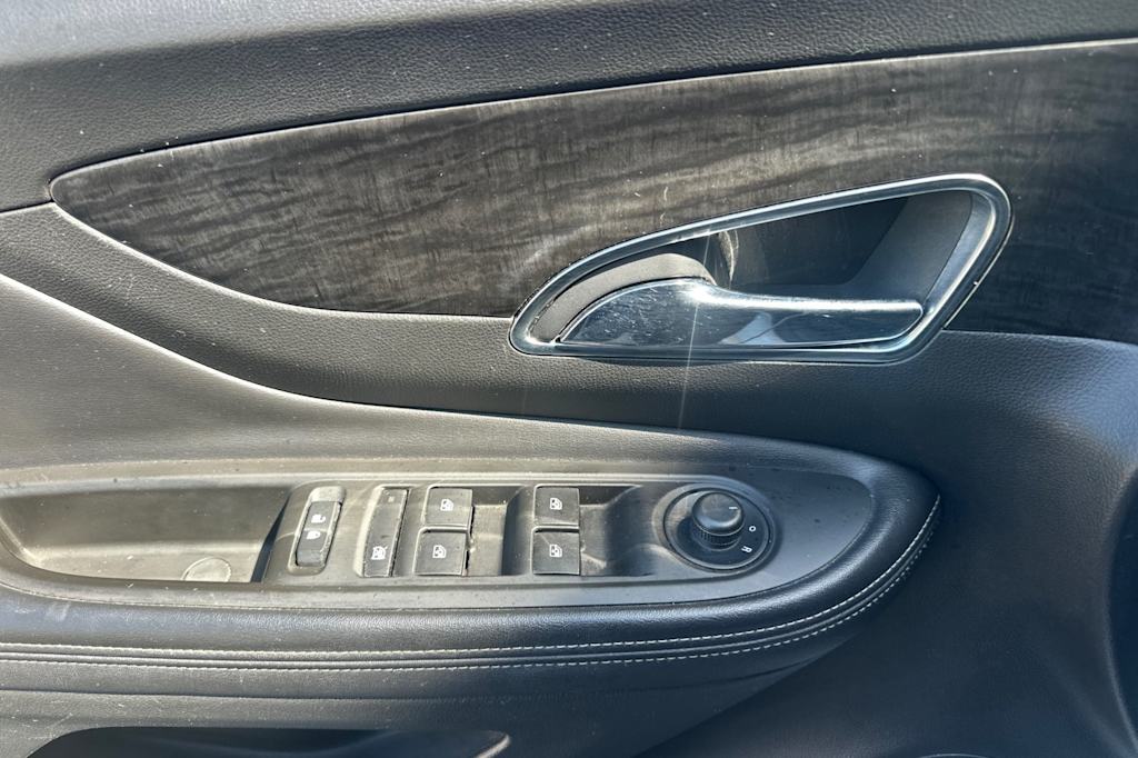 Thumbnail: 2015 Buick Encore - 22