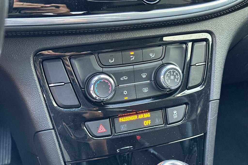 Thumbnail: 2020 Buick Encore - 25