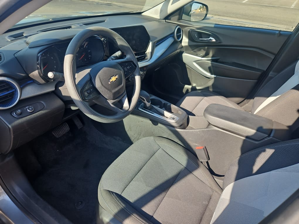 Thumbnail: 2025 Chevrolet Trax - 10