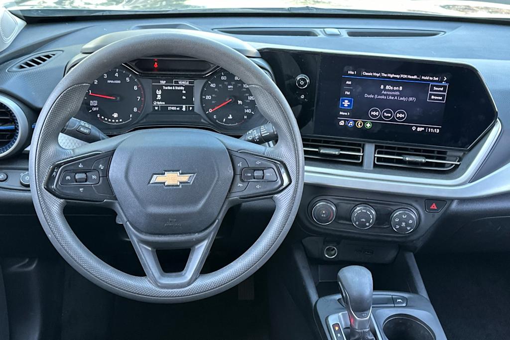 Thumbnail: 2025 Chevrolet Trax - 12