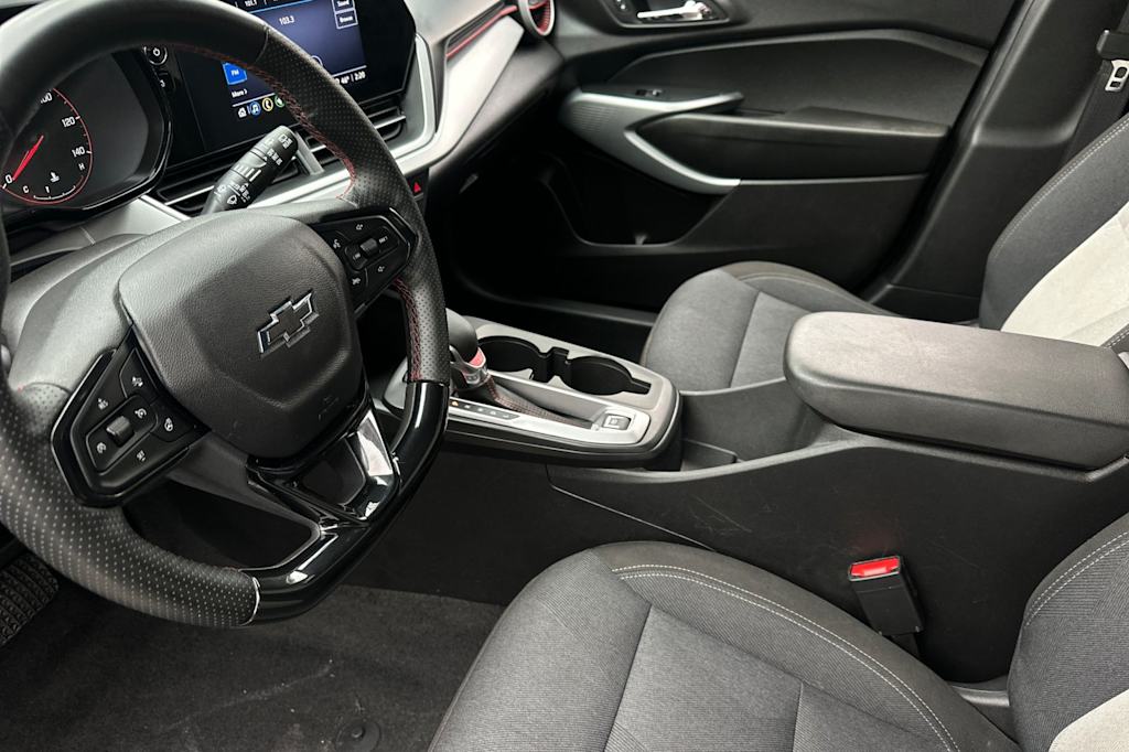 Thumbnail: 2025 Chevrolet Trax - 9