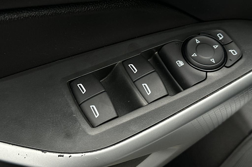 Thumbnail: 2025 Chevrolet Trax - 23