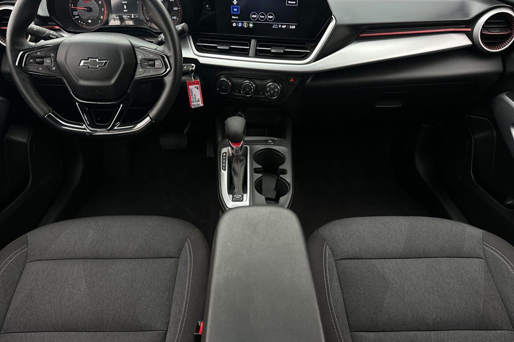 Thumbnail: 2025 Chevrolet Trax - 2