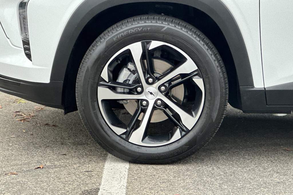 Thumbnail: 2025 Chevrolet Trax - 8