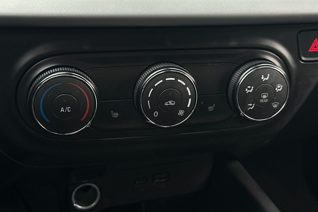 Thumbnail: 2025 Chevrolet Trax - 25