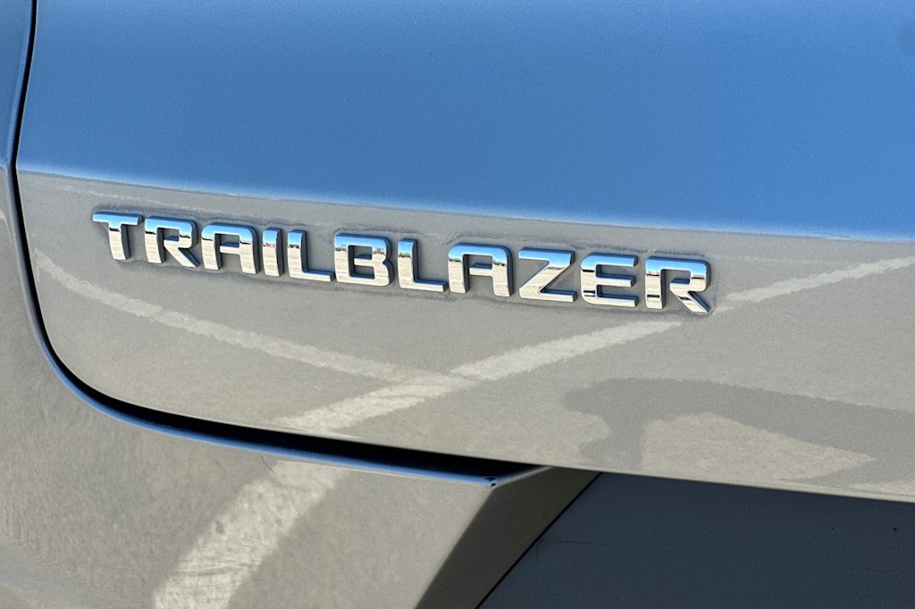Thumbnail: 2023 Chevrolet TrailBlazer - 7