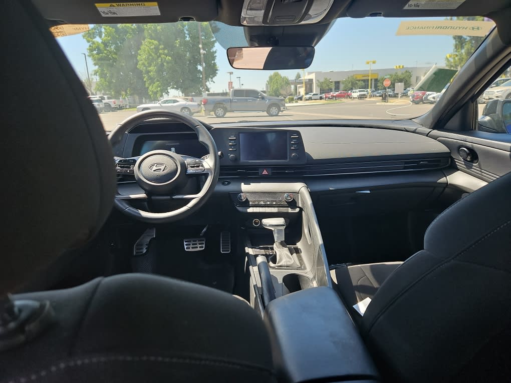 Thumbnail: 2025 Hyundai Elantra - 9