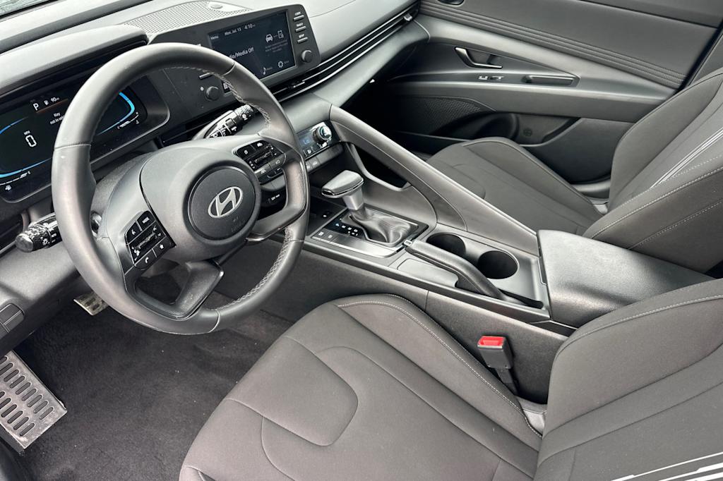 Thumbnail: 2025 Hyundai Elantra - 8