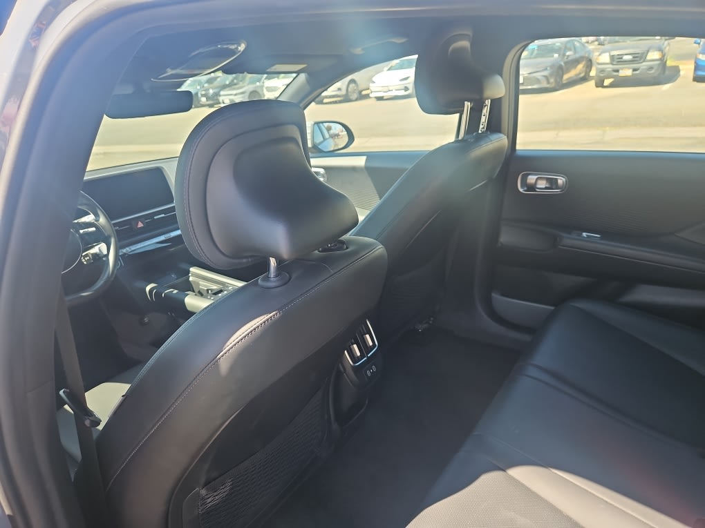 Thumbnail: 2023 Hyundai Ioniq 6 - 7