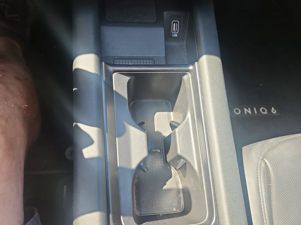 Thumbnail: 2023 Hyundai Ioniq 6 - 20
