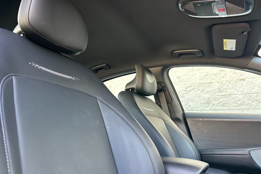Thumbnail: 2023 Hyundai Ioniq 6 - 9