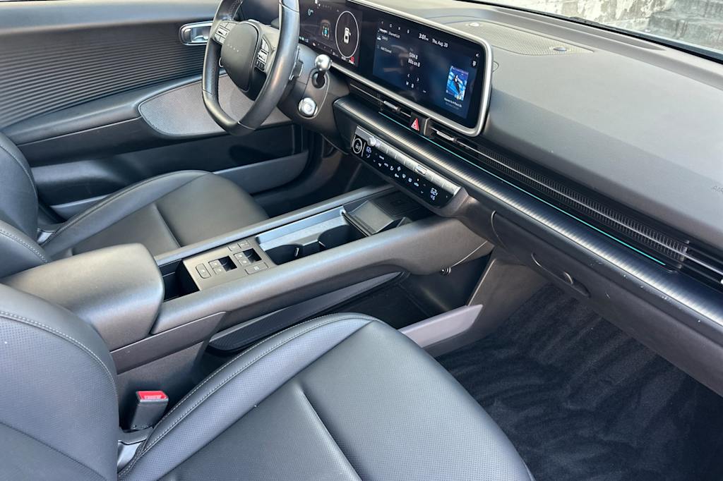 Thumbnail: 2023 Hyundai Ioniq 6 - 12
