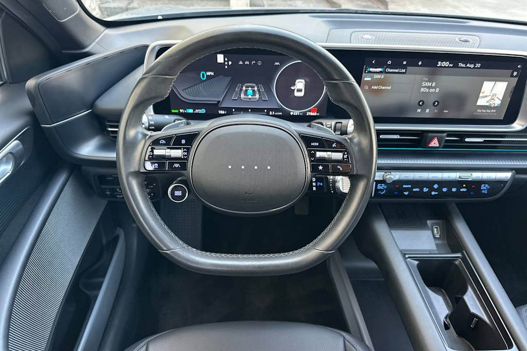 Thumbnail: 2023 Hyundai Ioniq 6 - 11