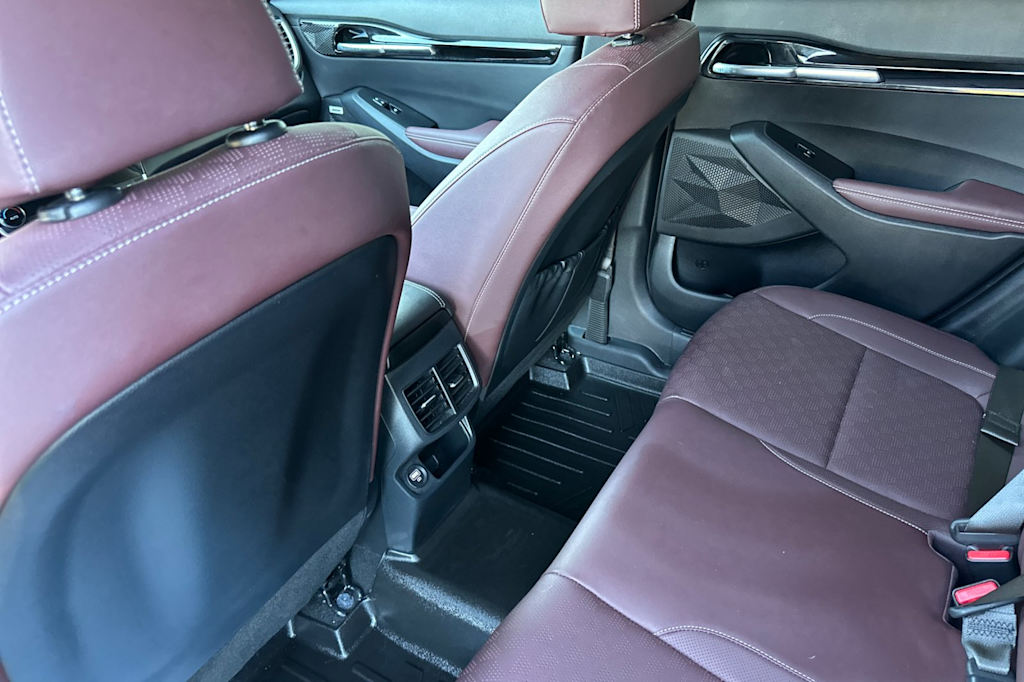 2023 Kia Seltos SX 11