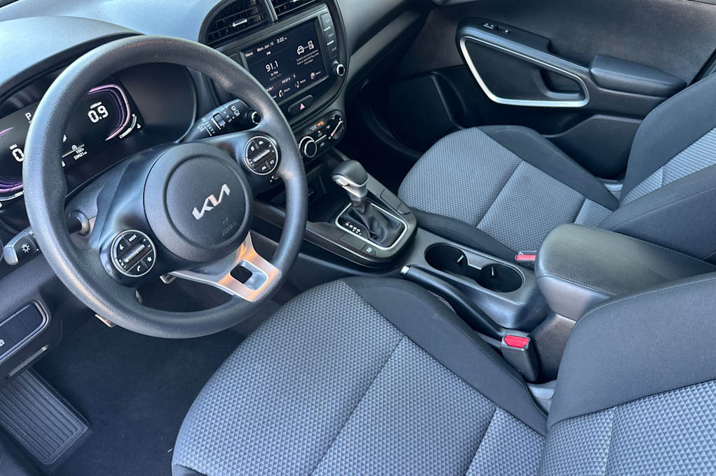 Thumbnail: 2023 Kia Soul - 9
