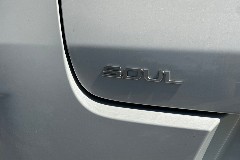 Thumbnail: 2023 Kia Soul - 6