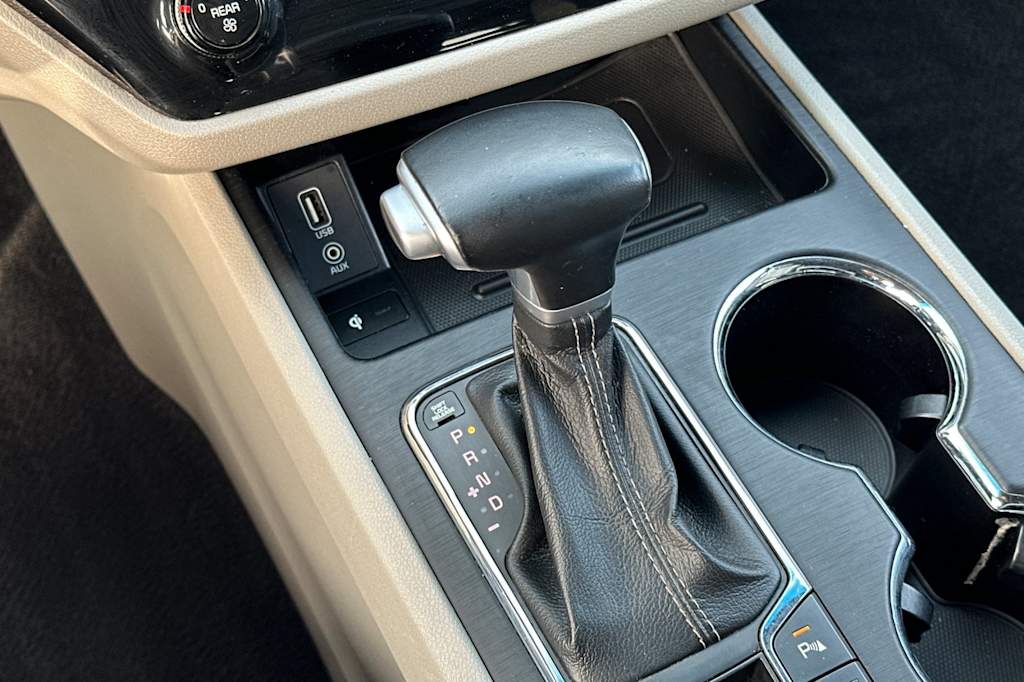 Thumbnail: 2021 Kia Sedona - 26