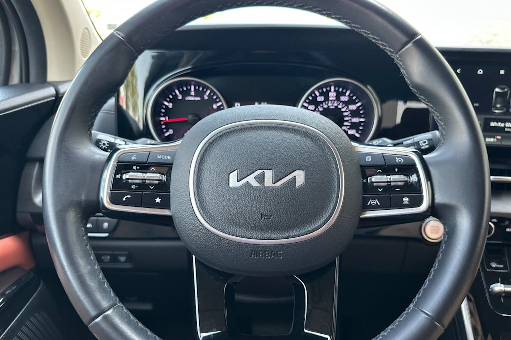 Thumbnail: 2022 Kia Carnival - 30