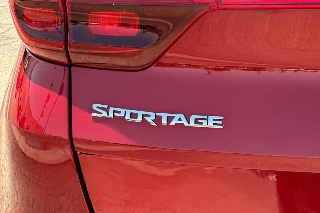 Thumbnail: 2022 Kia Sportage - 7