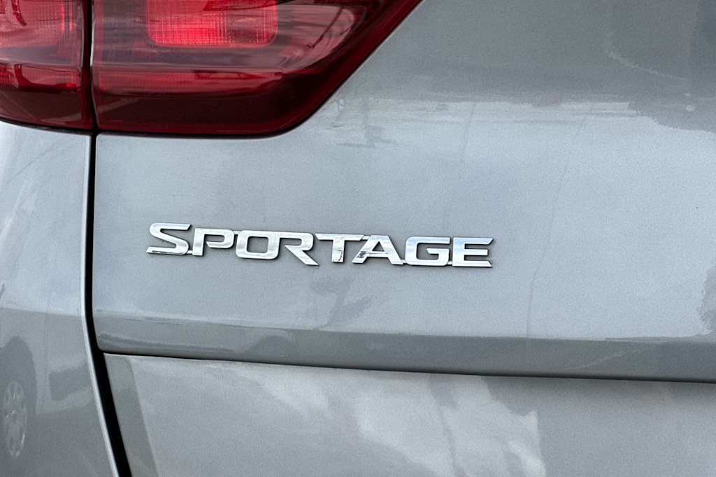 Thumbnail: 2022 Kia Sportage - 7