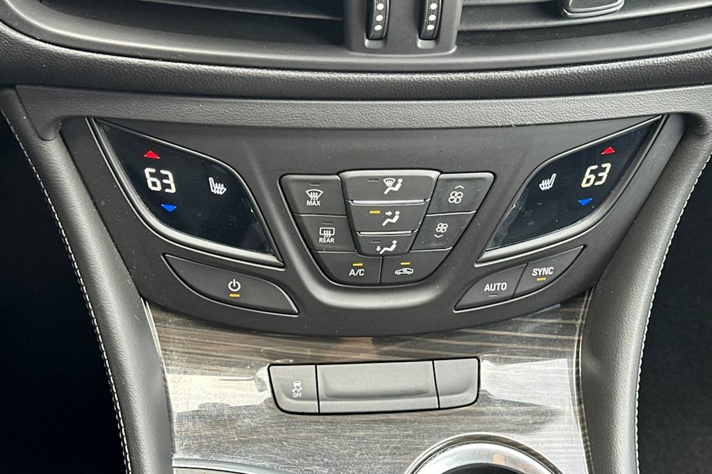 2020 Buick Envision Essence 25