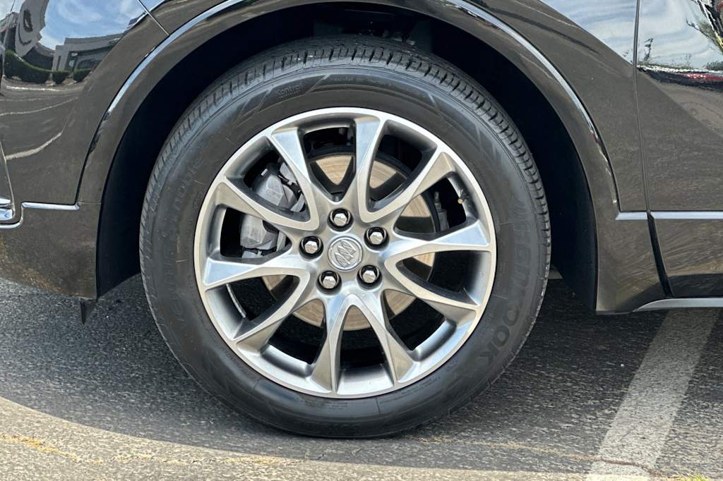 2020 Buick Envision Essence 8
