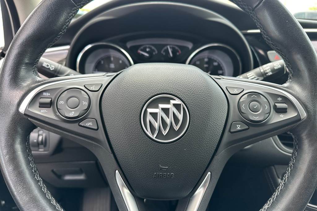 2020 Buick Envision Essence 27