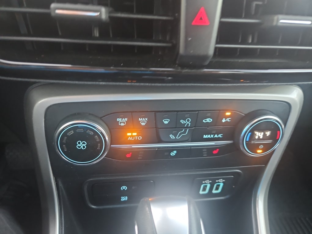 Thumbnail: 2020 Ford EcoSport - 21