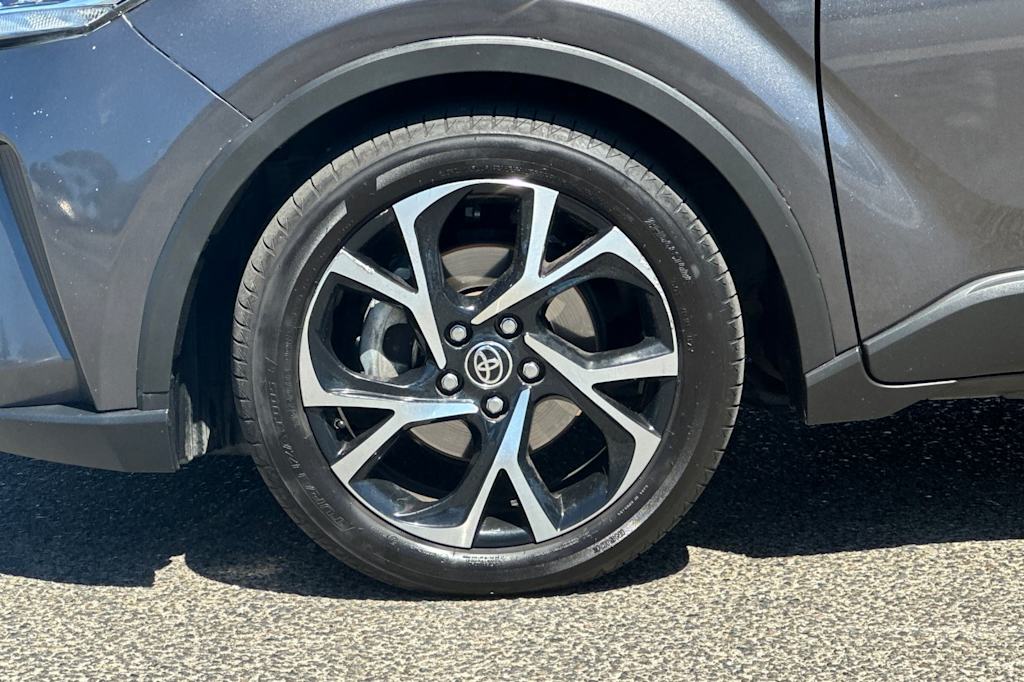 Thumbnail: 2021 Toyota C-HR - 8