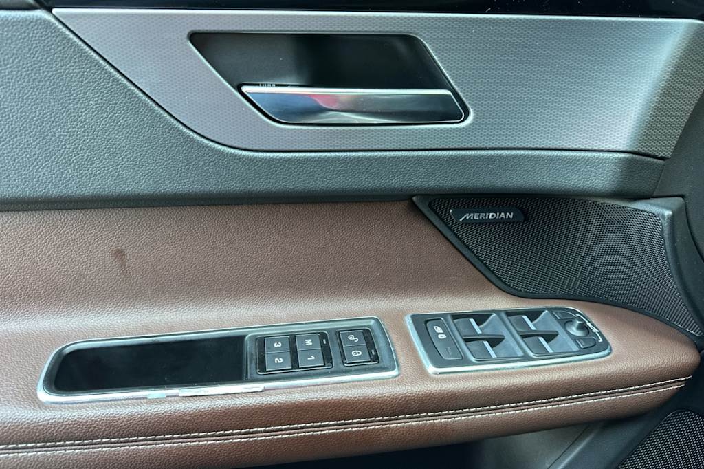 Thumbnail: 2016 Jaguar XF - 19