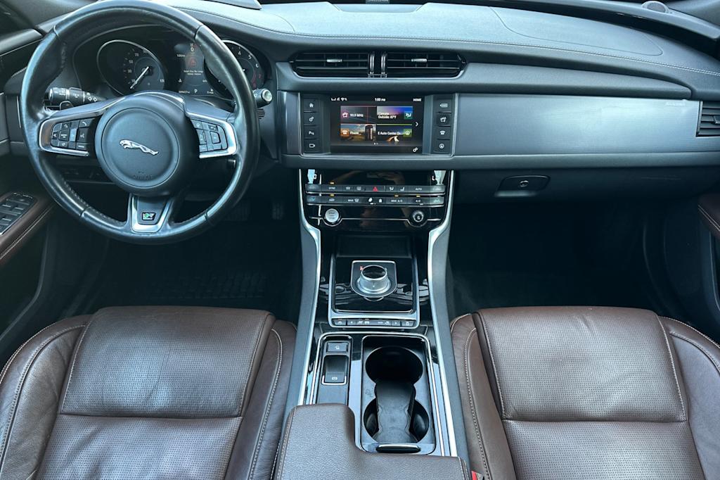Thumbnail: 2016 Jaguar XF - 2