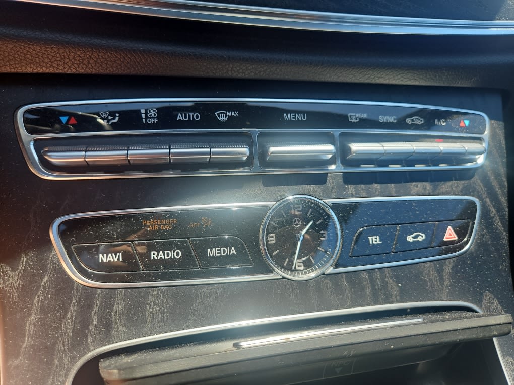 Thumbnail: 2020 Mercedes-Benz E-Class - 19
