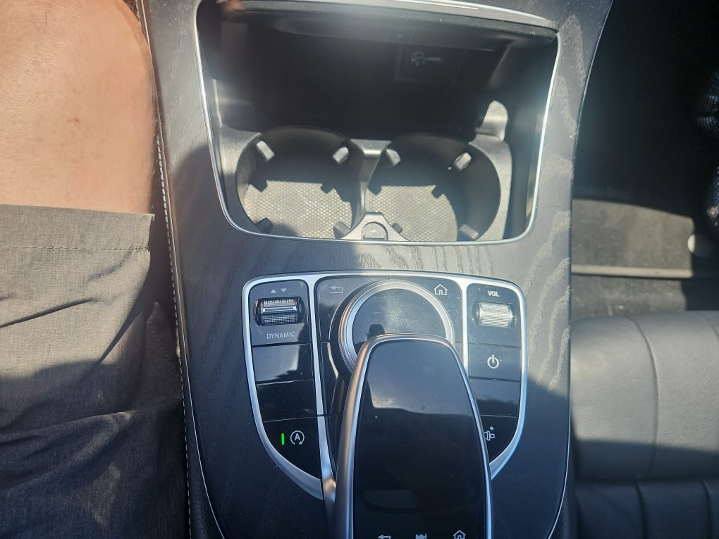 Thumbnail: 2020 Mercedes-Benz E-Class - 12