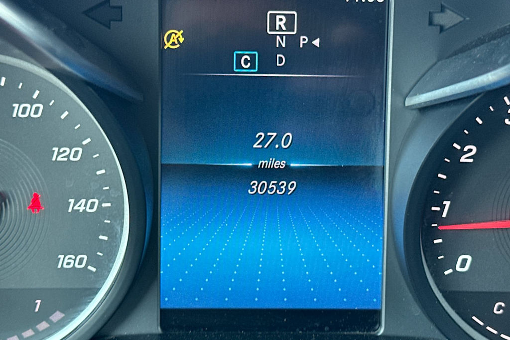 Thumbnail: 2022 Mercedes-Benz GLC - 28